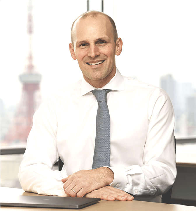 代表取締役社長 Andrew Schwabecher